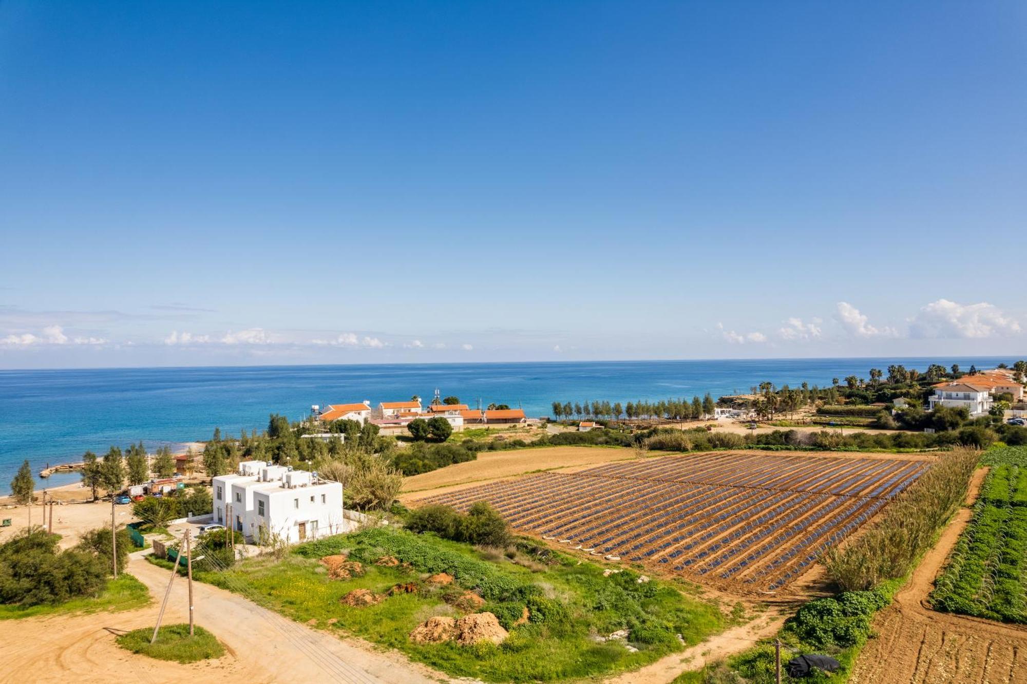 Seaside Luxury Villa Паралимни Екстериор снимка
