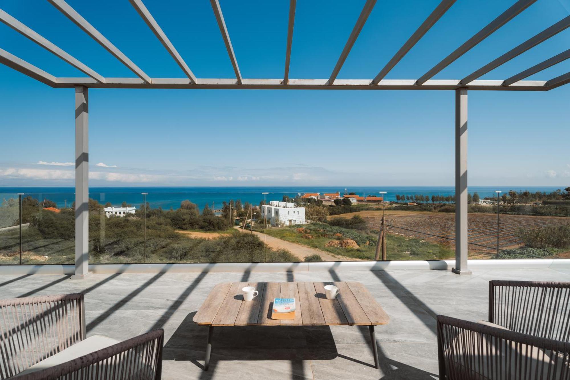 Seaside Luxury Villa Паралимни Екстериор снимка