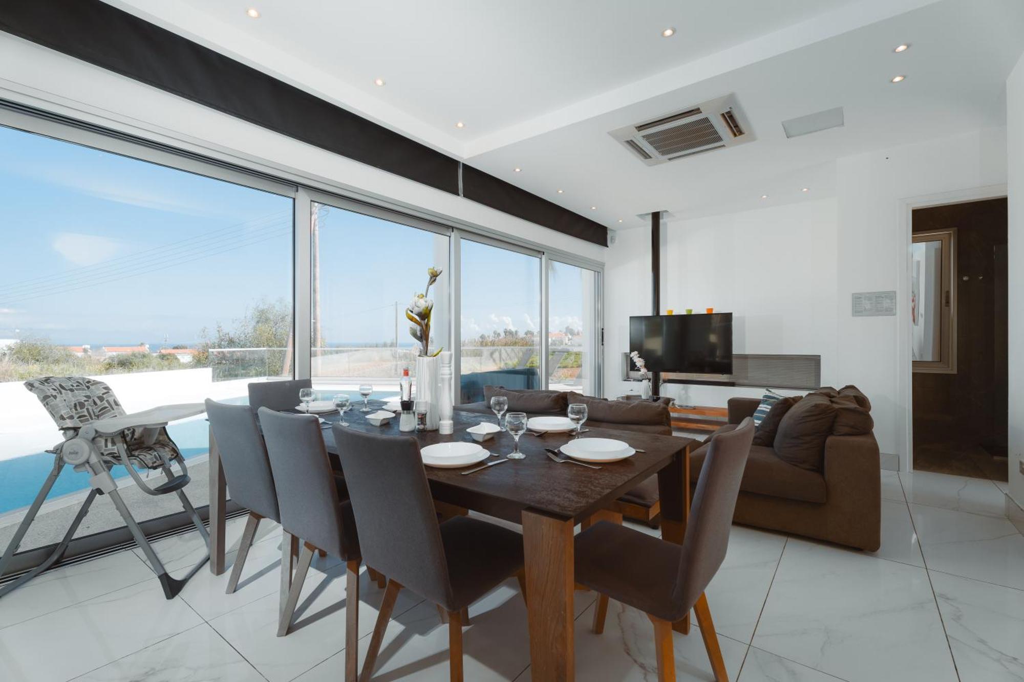 Seaside Luxury Villa Паралимни Екстериор снимка